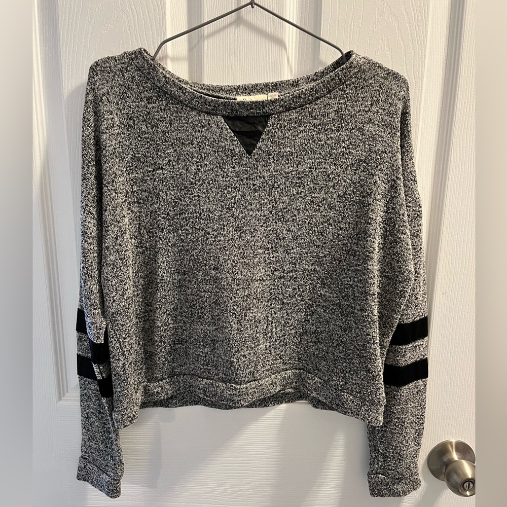 Long sleeve sweater